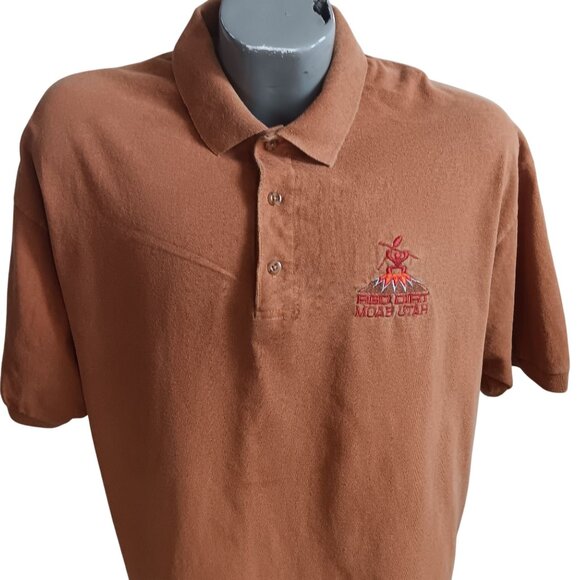 Men's Vtg 90's Red Dirt Moab Utah Embroidered Polo Shirt XL Gildan Cotton - Picture 2 of 6